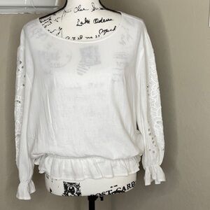 120 - Cynthia Rowley NWOT Off-White Long Lace Sleeves, Elastic Waist Top, Size L